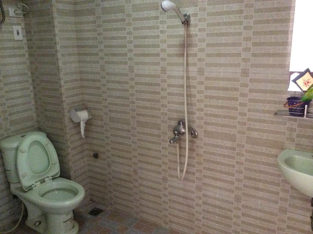 Phuong Dong Hotel Ханой Номер фото
